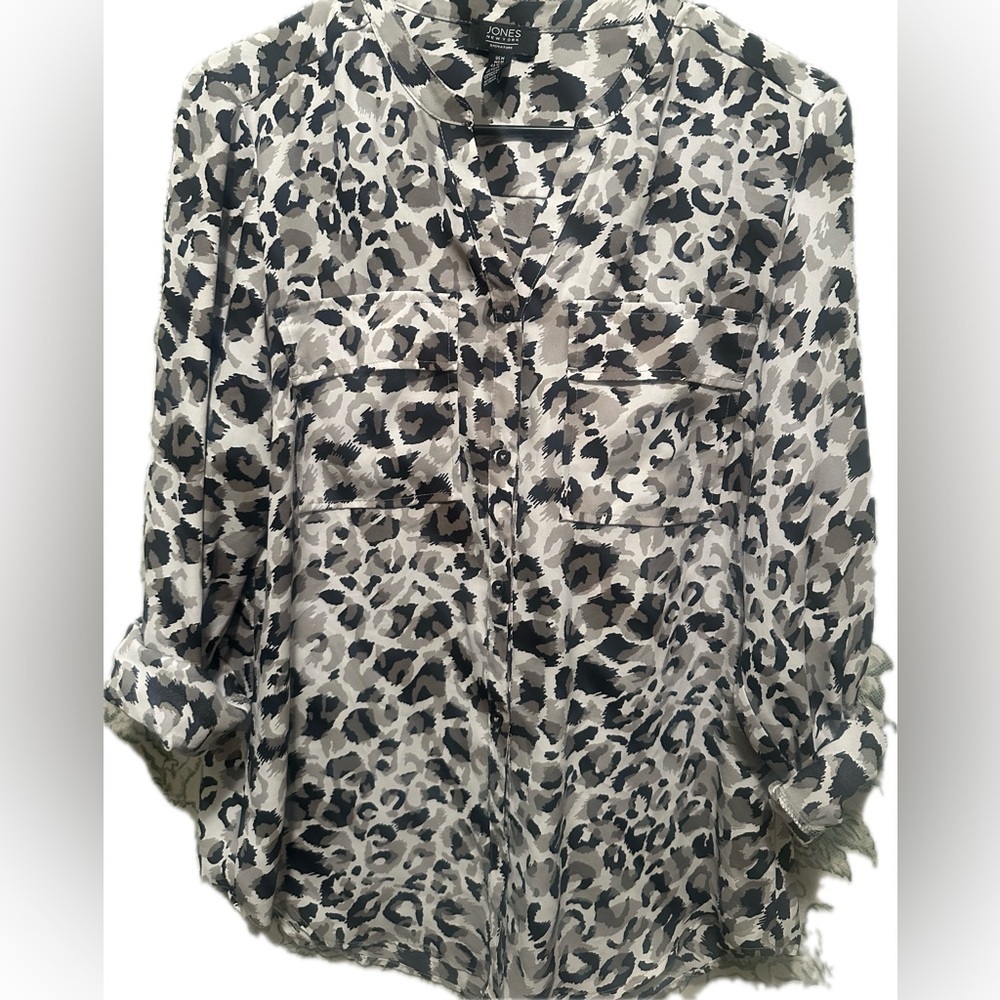 Jones New York Women's Leopard Print Top - Black and Gray